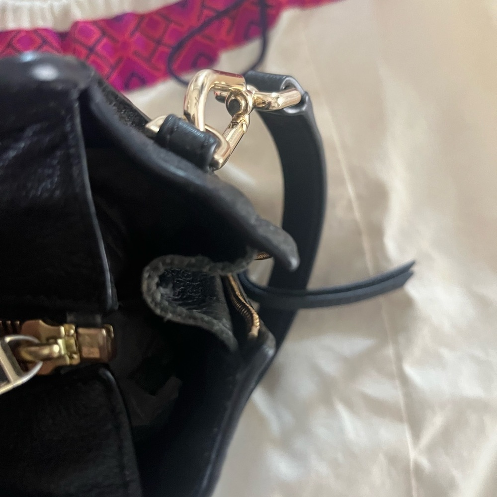 Tory Burch medium size handbag - Picture 3 of 7